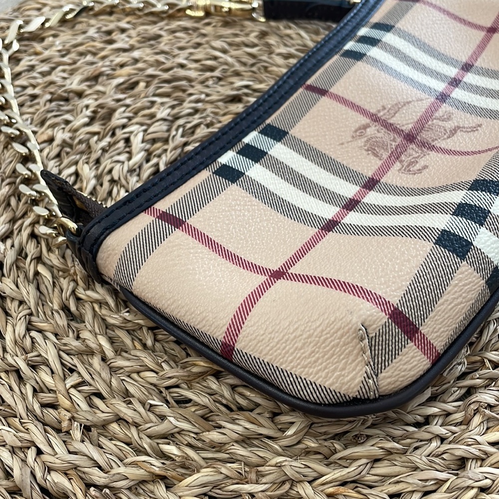 Burberry mini Clara wristlet pochette - Picture 3 of 16